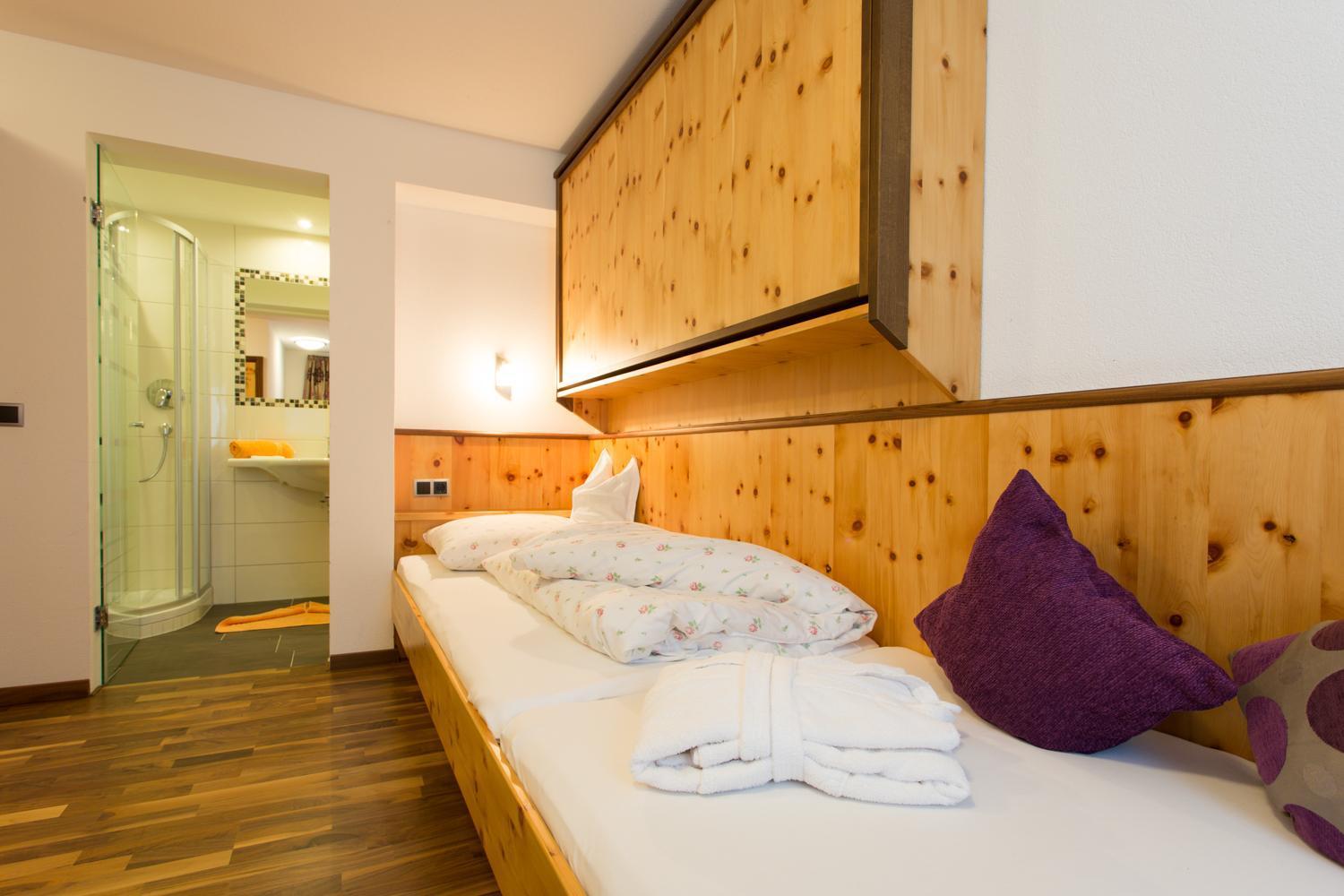 Alpenresidenz Ballunspitze - Kinderhotel Galtür Стая снимка