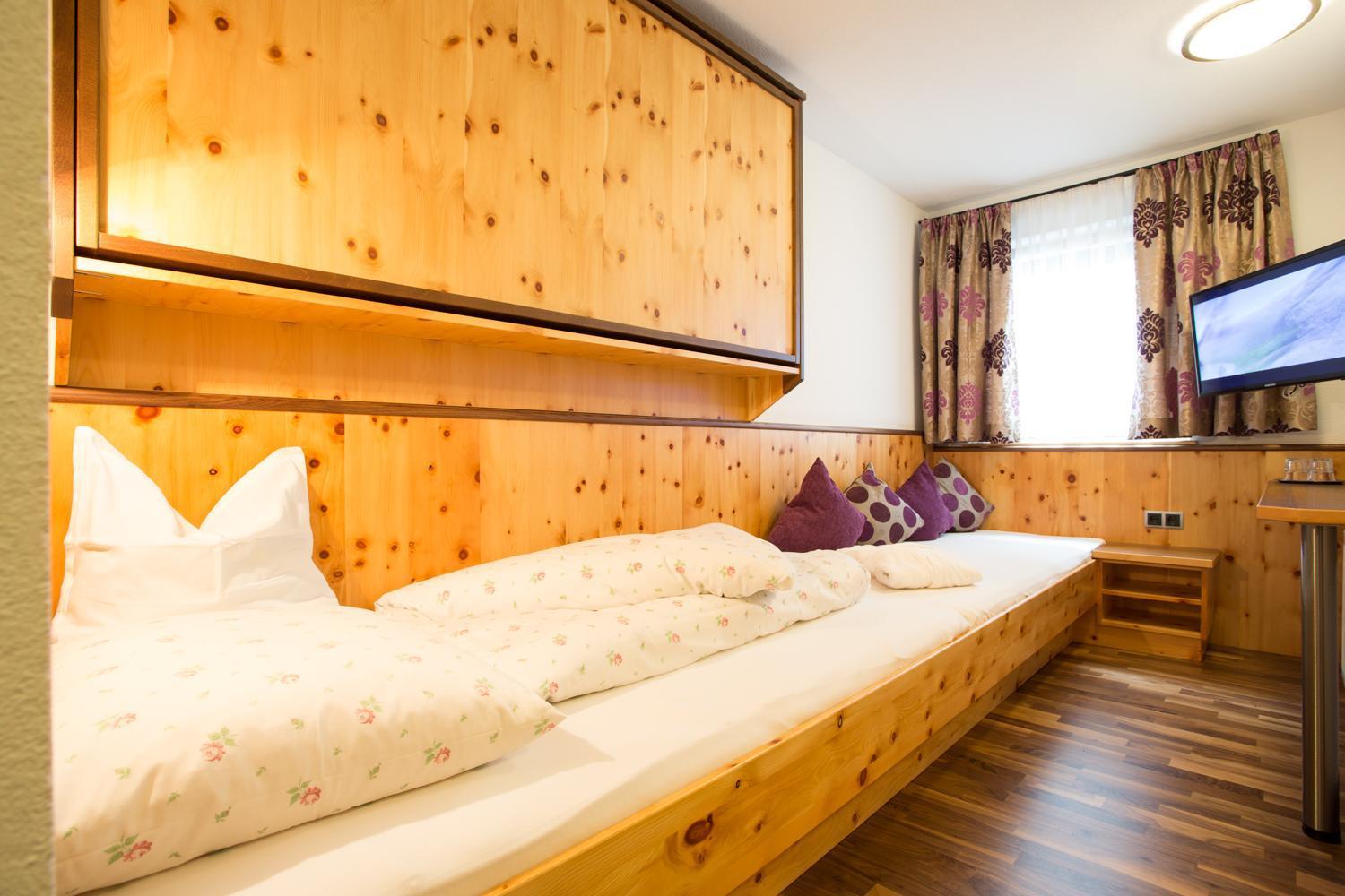 Alpenresidenz Ballunspitze - Kinderhotel Galtür Стая снимка